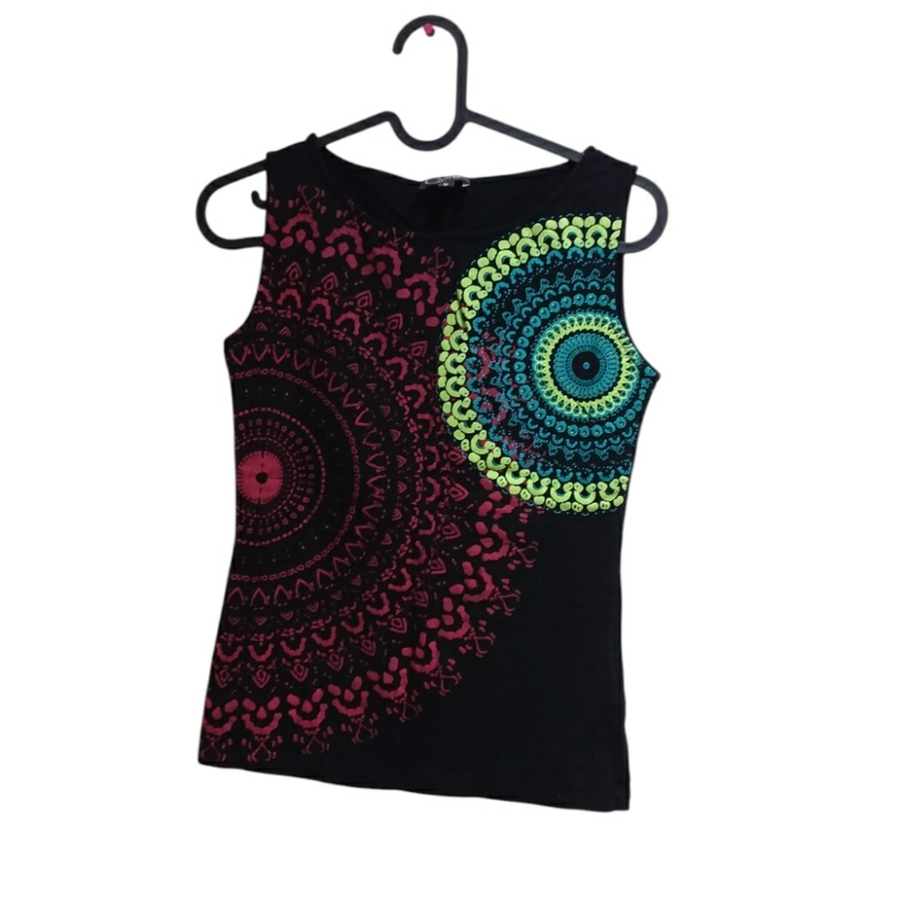 NWOT COLINE Ladies Colourful Tee